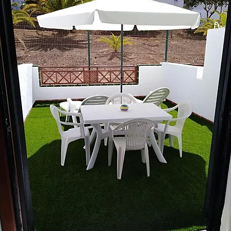 De 1 En Victoria Court 2 Cristianos. Apartment