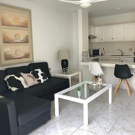 De 1 En Victoria Court 2 Cristianos. Los Cristianos (Tenerife)