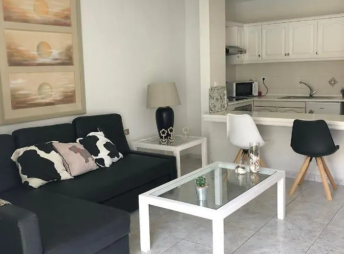 De 1 En Victoria Court 2 Cristianos. Los Cristianos (Tenerife)