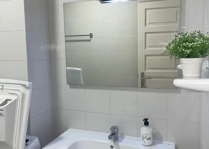 De 1 En Victoria Court 2 Cristianos.